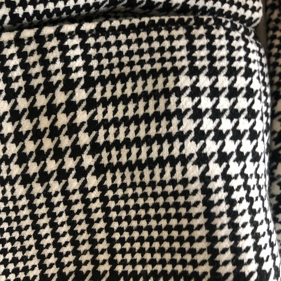 🐼 New Forever 21 Plaided Jacket in Black & White 🐼 - Picture 6 of 10